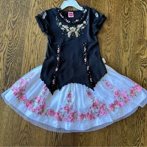 Girls set top blouse and skirt fits girl age 5-10 LIGHTLY WORN